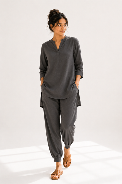THE RAAKH LINEN SET
