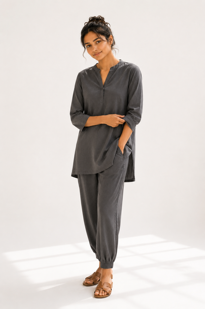 THE RAAKH LINEN SET