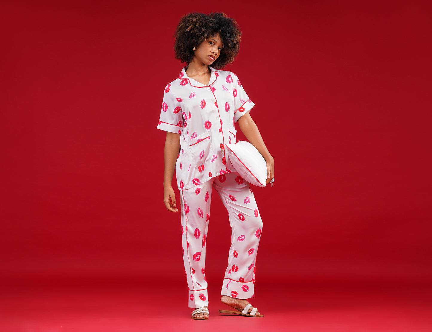 Kiss Kiss Pajama Set