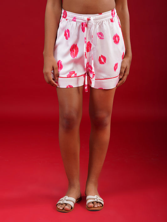 Kiss Kiss Shorts Set