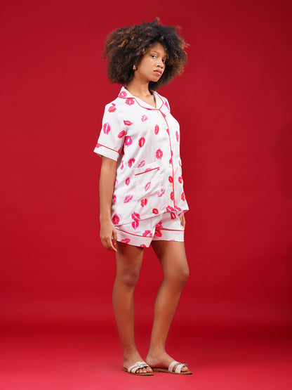 Kiss Kiss Shorts Set